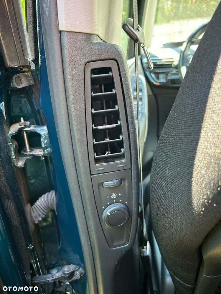 Citroën C4 SpaceTourer PureTech 130 Stop&Start SHINE - 20