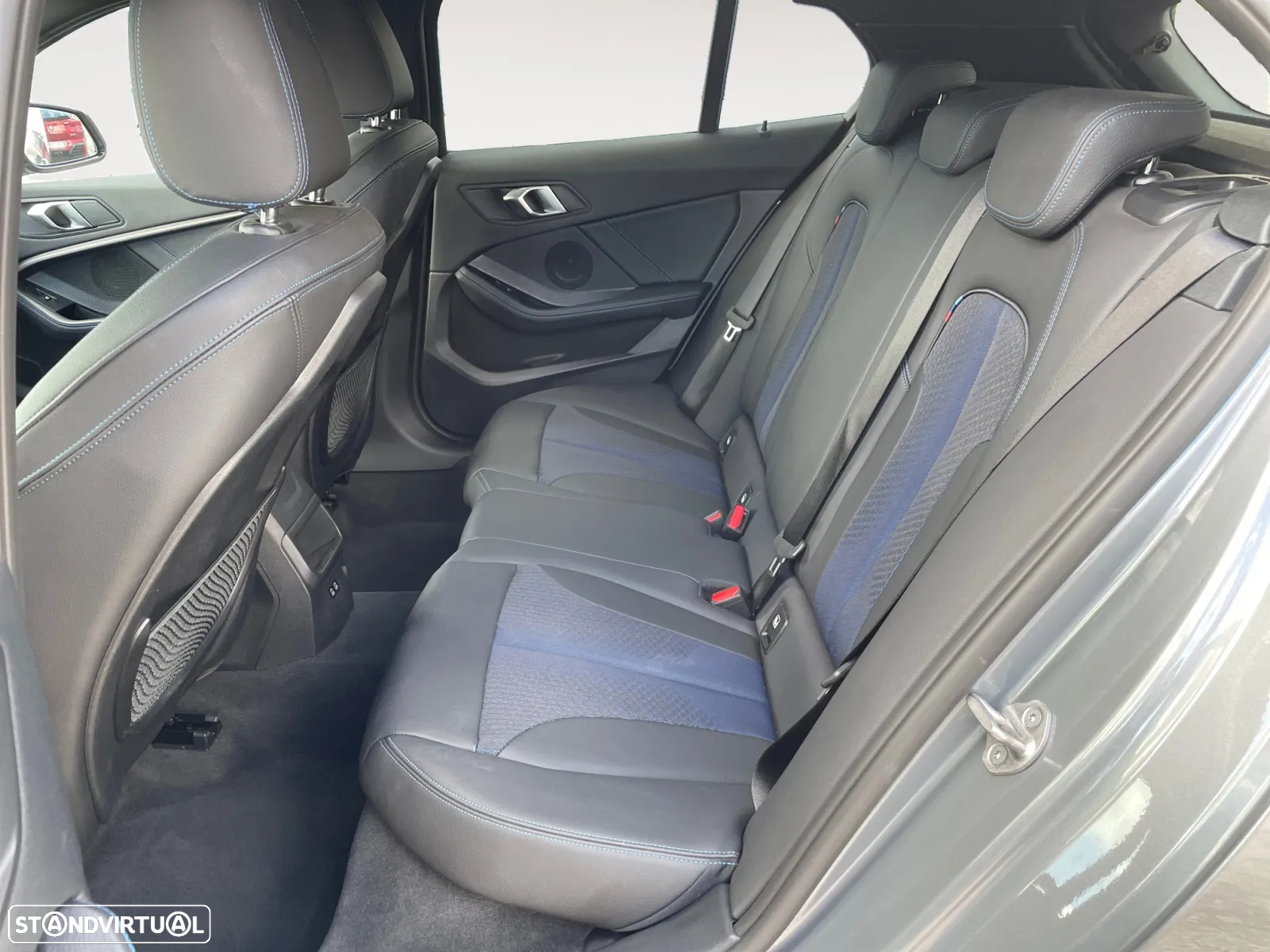 BMW 116 d Pack Desportivo M Auto - 15