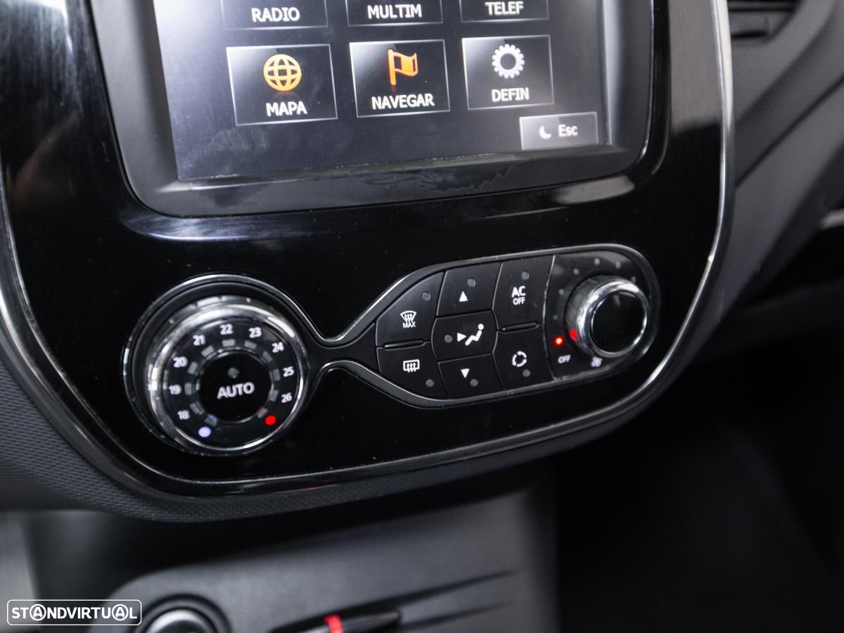 Renault Captur - 16