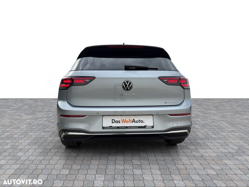 VOLKSWAGEN Golf 2026 — imagine 4