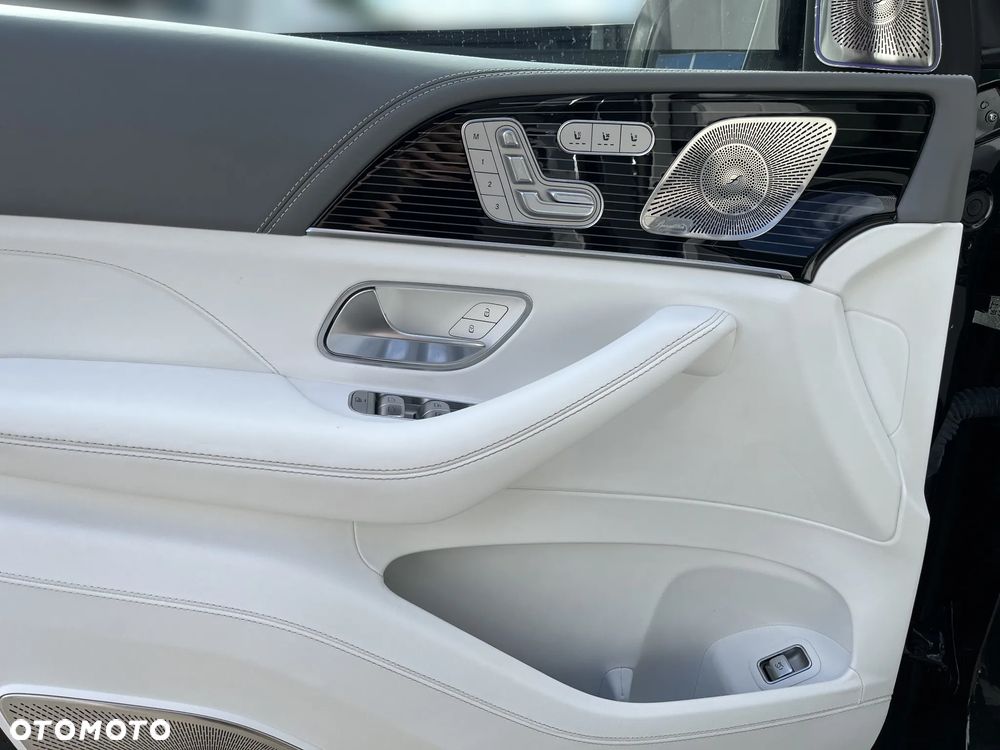 Mercedes-Benz Maybach GLS - 12
