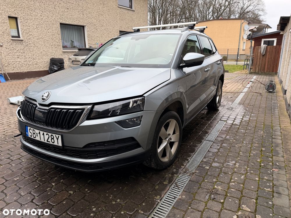 Skoda Karoq 1.5 TSI ACT GPF 4x2 Ambition - 2