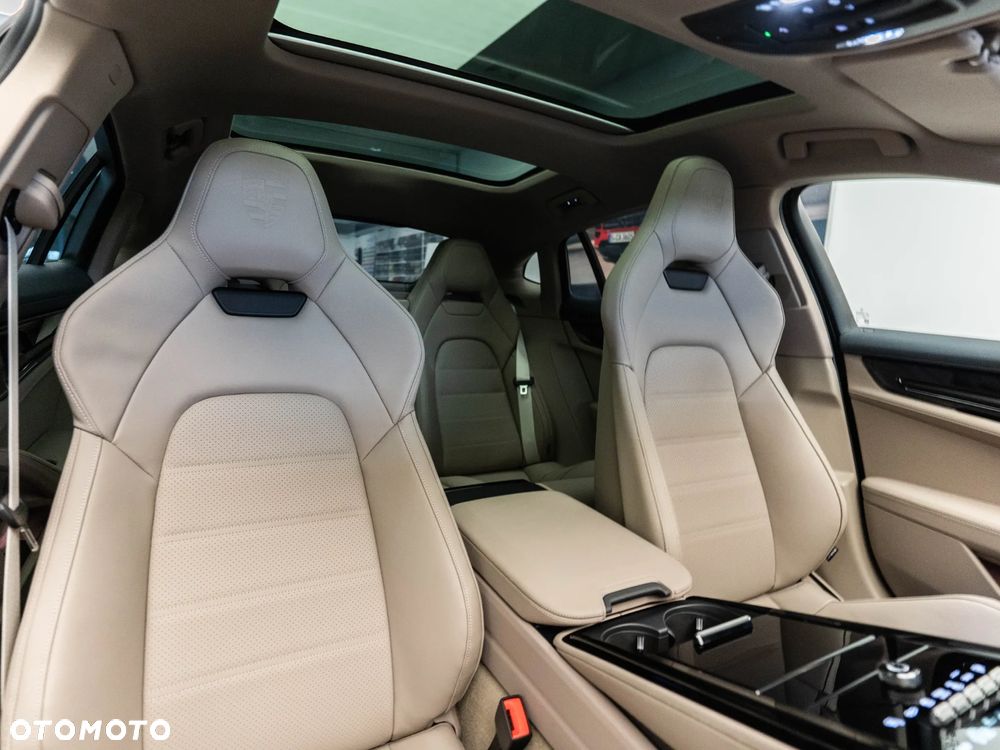 Porsche Panamera 4S E-Hybrid - 17