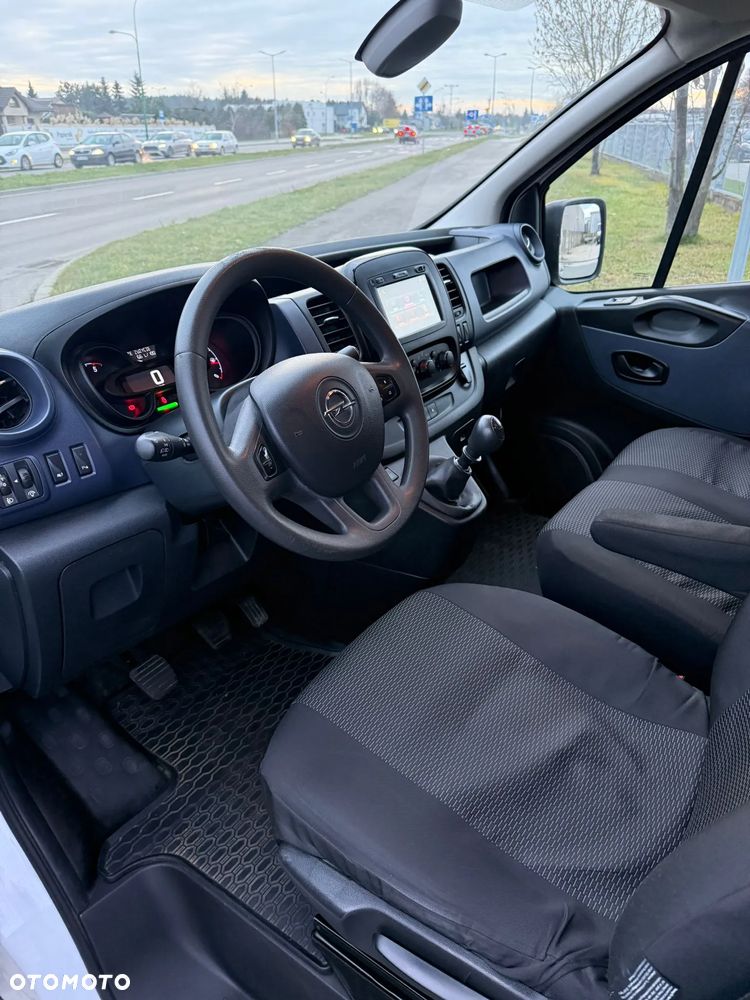 Opel Vivaro - 5