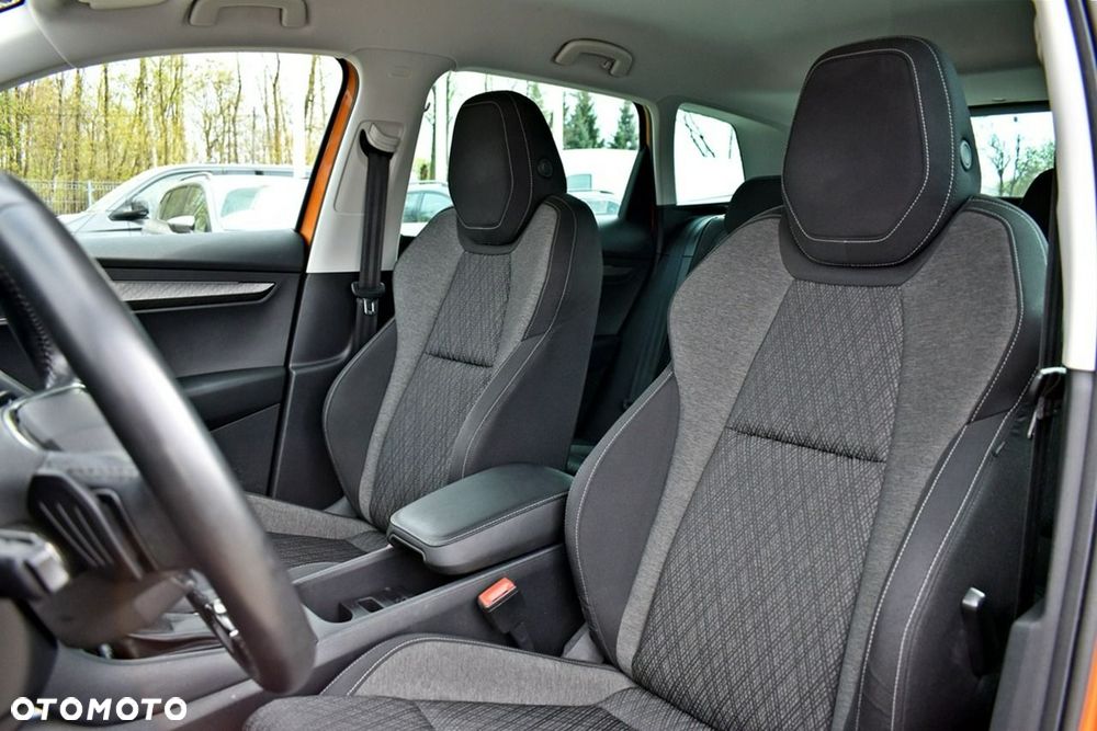 Skoda Karoq 1.5 TSI ACT Style DSG - 10