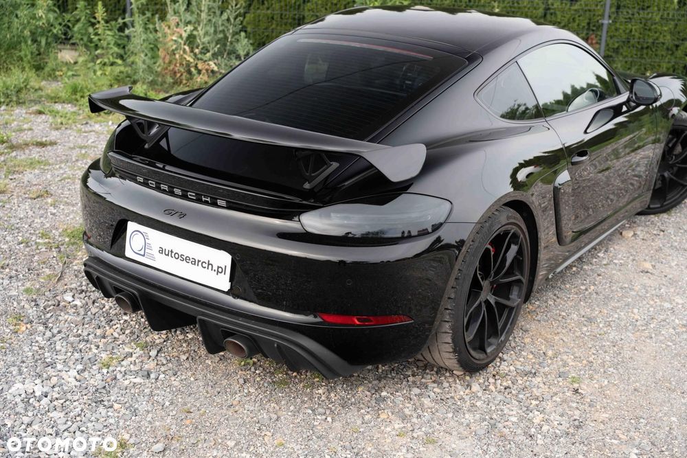 Porsche 718 Cayman GPF GT4 PDK - 17