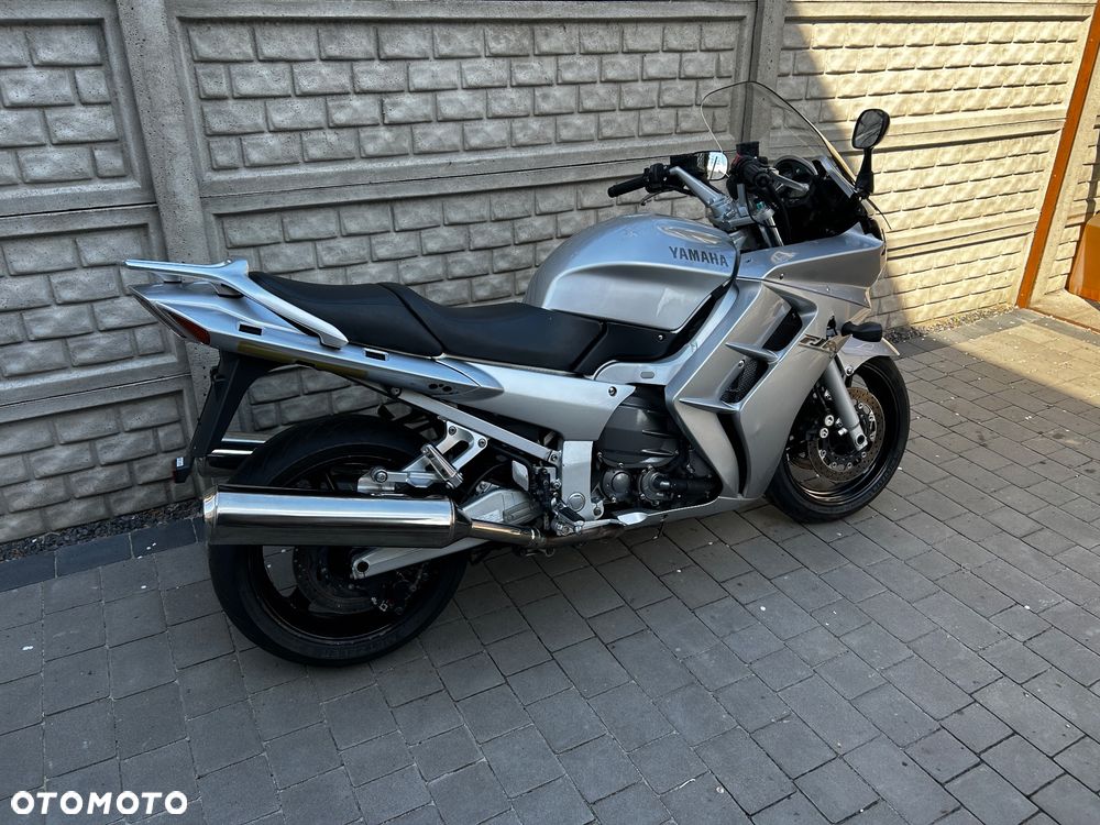 Yamaha FJR - 3