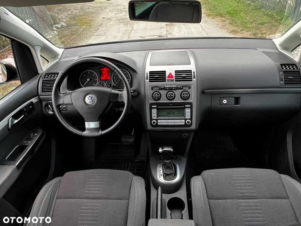 Volkswagen Touran 2.0 TDI DPF Highline DSG - 7