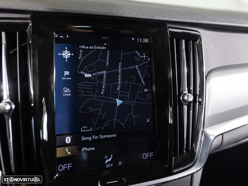 Volvo V90 2.0 D5 Momentum AWD Geartronic - 30