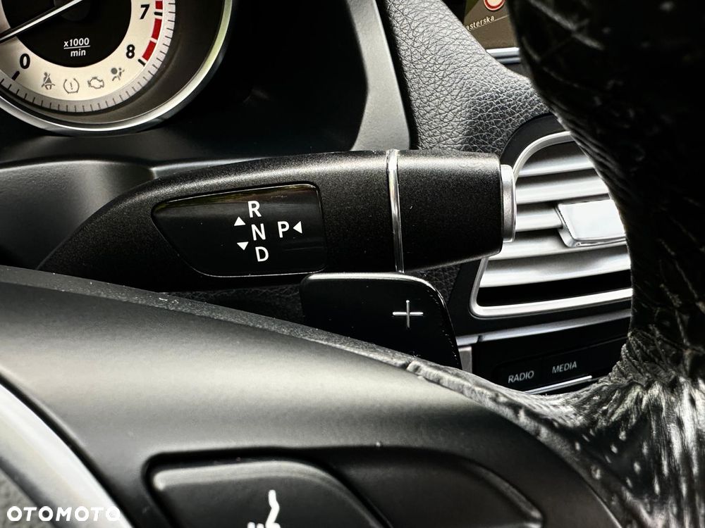 Mercedes-Benz Klasa E 200 9G-TRONIC Avantgarde - 18