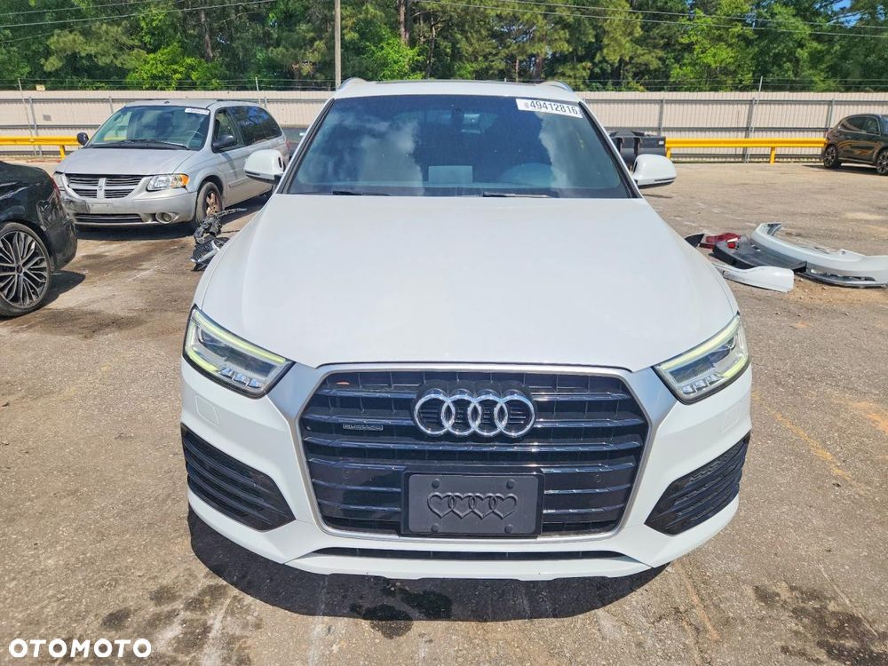 Audi Q3 2.0 TFSI Quattro S tronic sport - 2