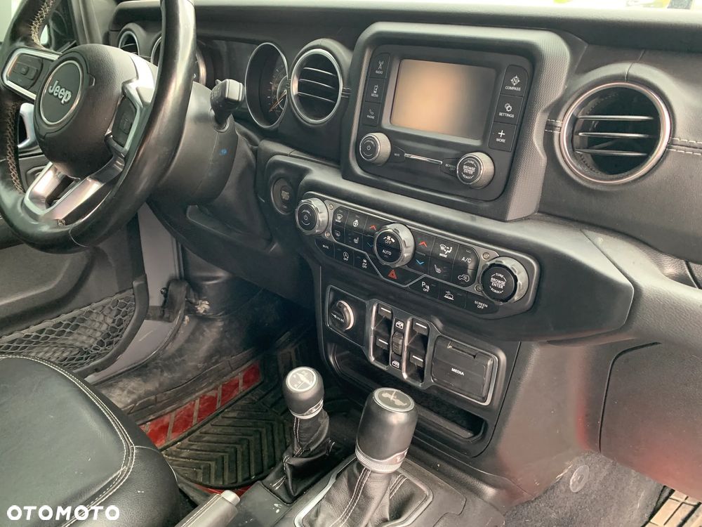 Jeep Wrangler Unlimited GME 2.0 Turbo Sahara - 21