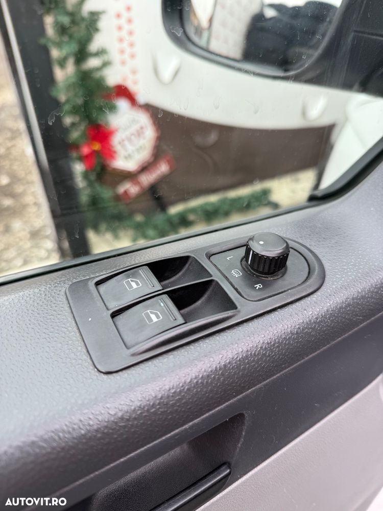 Volkswagen Transporter - 8