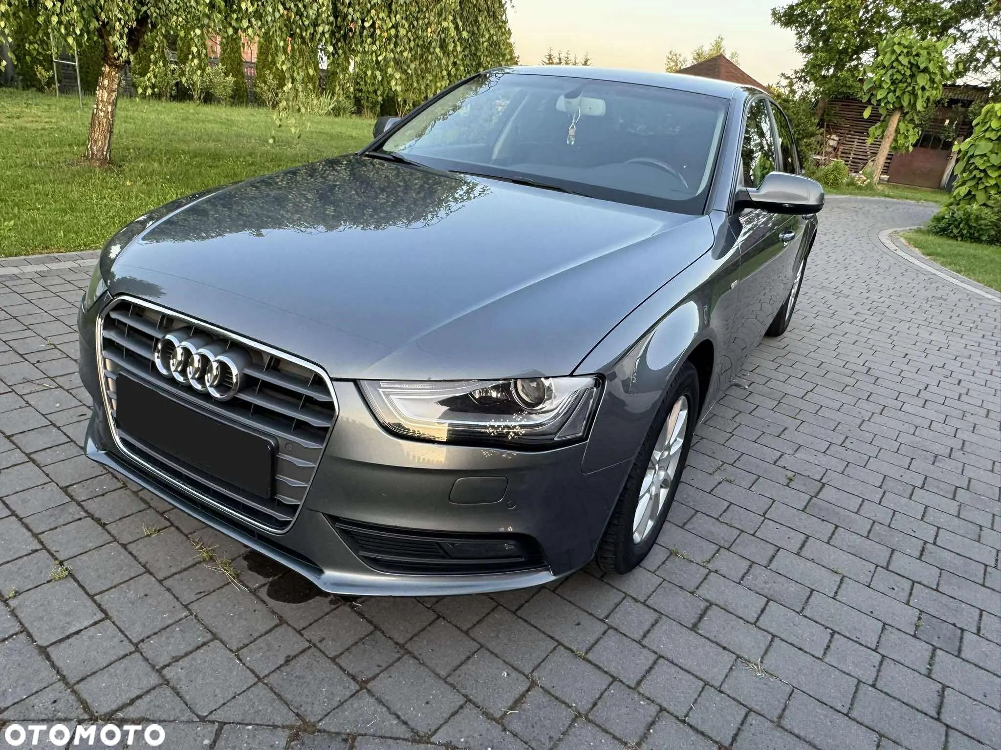 Audi A4 - 1