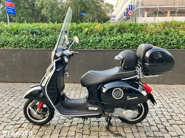Vespa GTS - 10