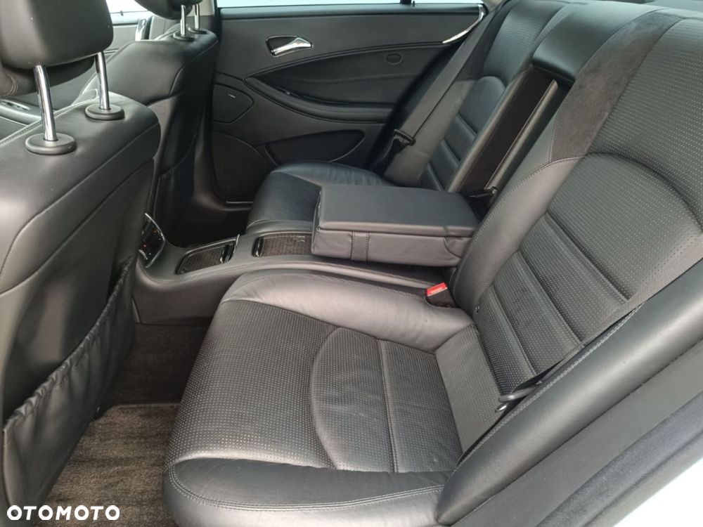 Mercedes-Benz CLS 63 AMG 7G-TRONIC - 23