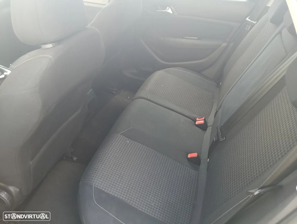 Peugeot 308 SW BlueHDi 130 Stop & Start Active - 12