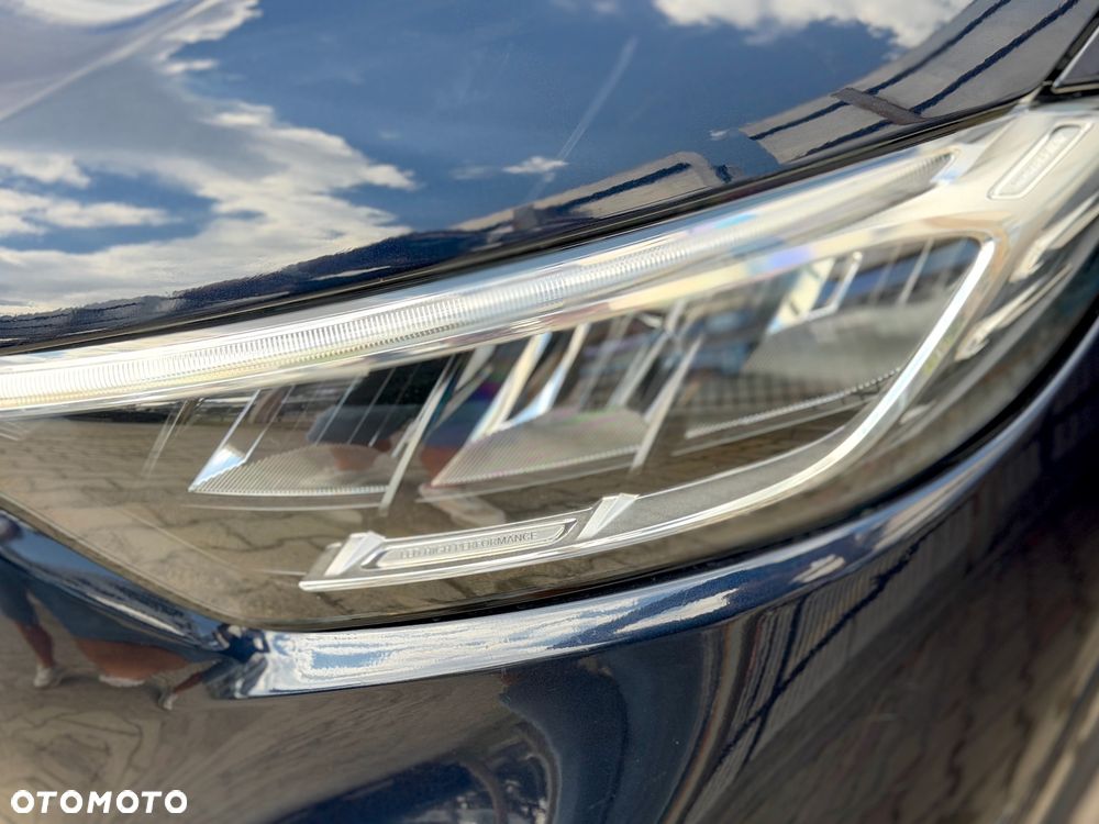 Mercedes-Benz GLC 300 4Matic 9G-TRONIC AMG Line Advanced - 39