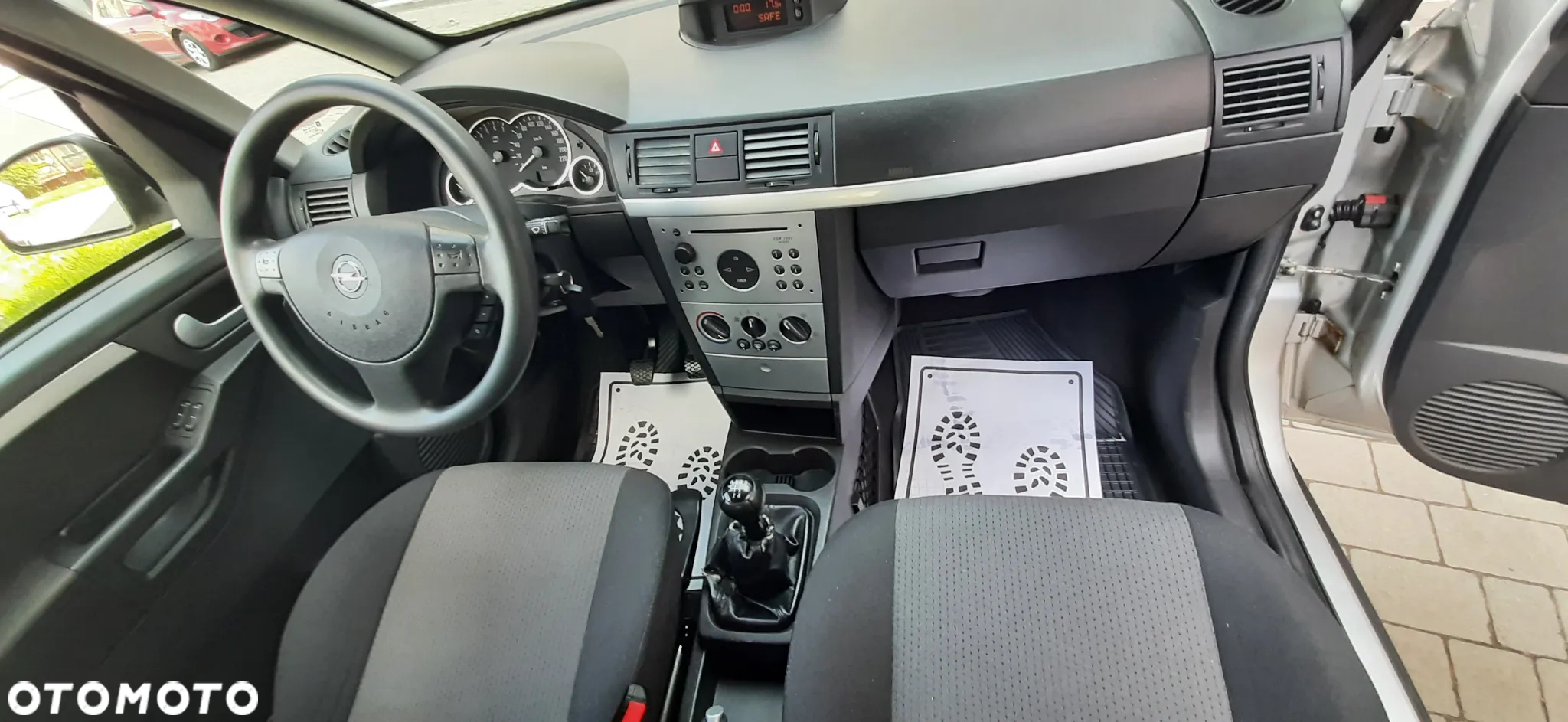 Opel Meriva - 32