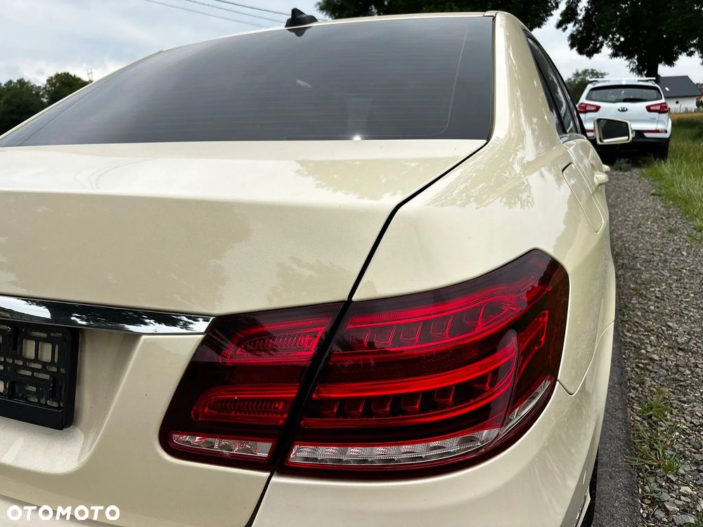 Mercedes-Benz Klasa E 220 BlueTEC 4Matic 7G-TRONIC Avantgarde - 6