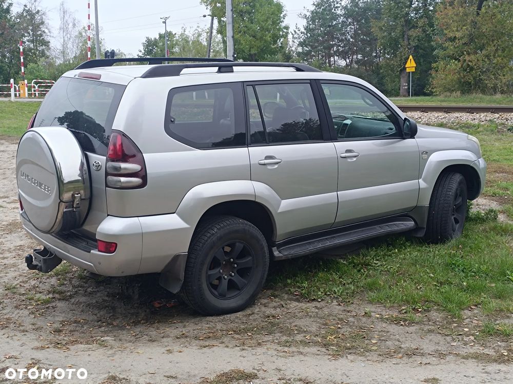 Toyota Land Cruiser 3.0 D Luna Comfort - 4