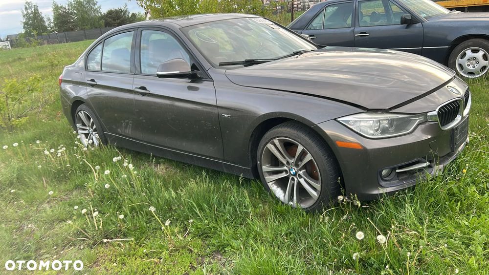 BMW Seria 3 328i xDrive Sport Line - 1