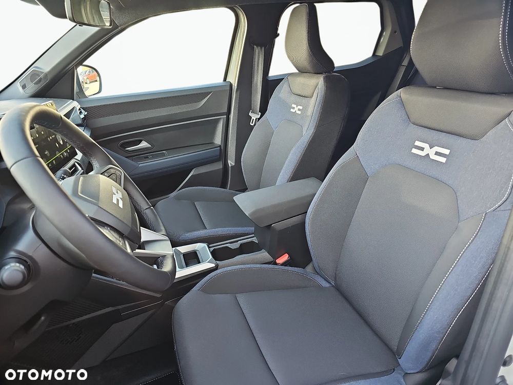 Dacia Duster 1.6 Full Hybrid 140 Journey MMT - 11