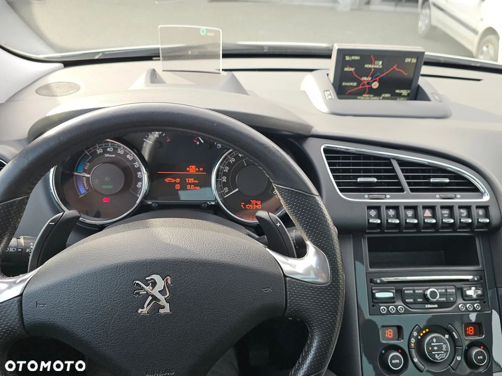 Peugeot 3008 2.0 HYbrid4 - 7