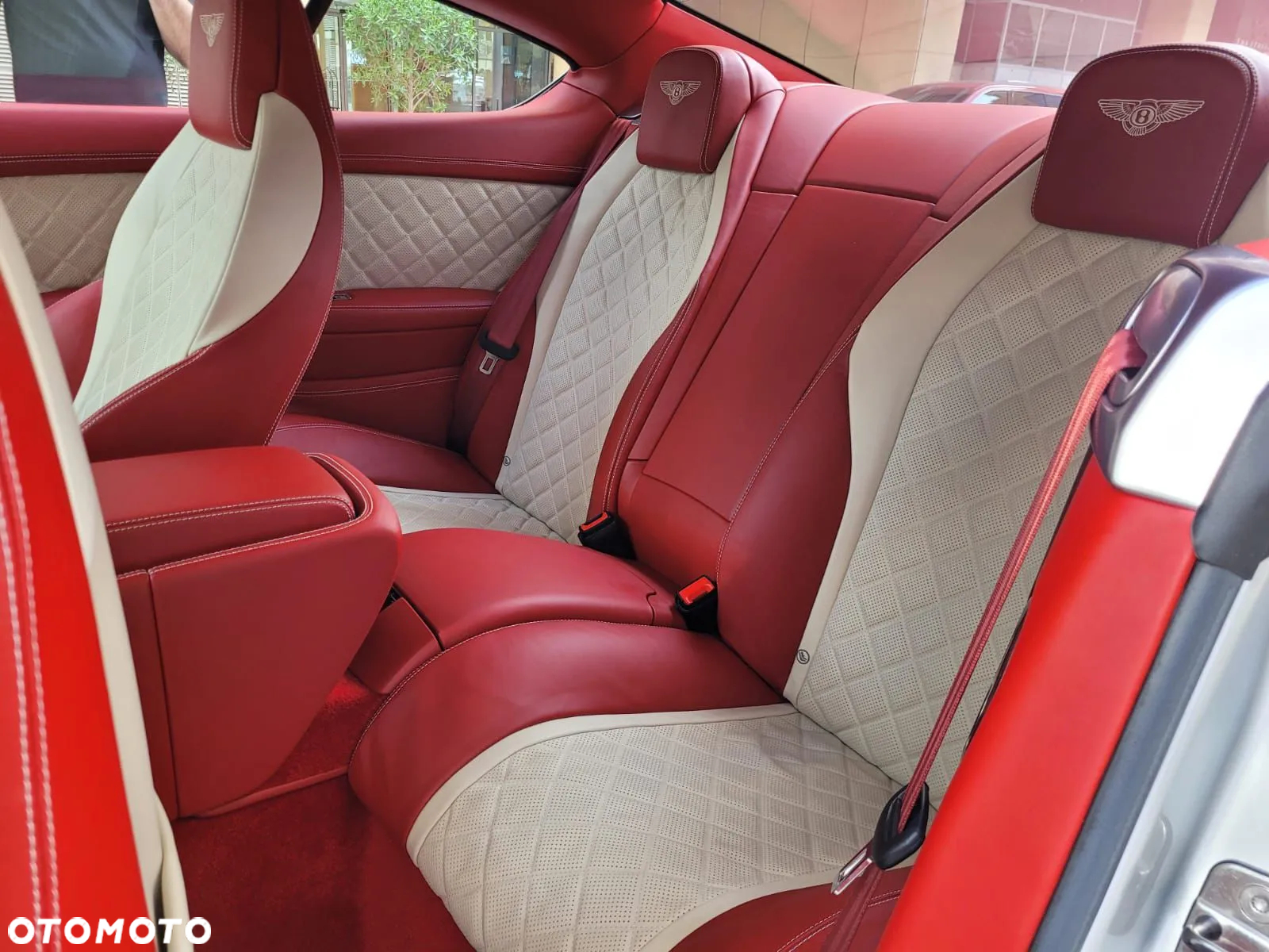 Bentley Continental GT V8 - 18