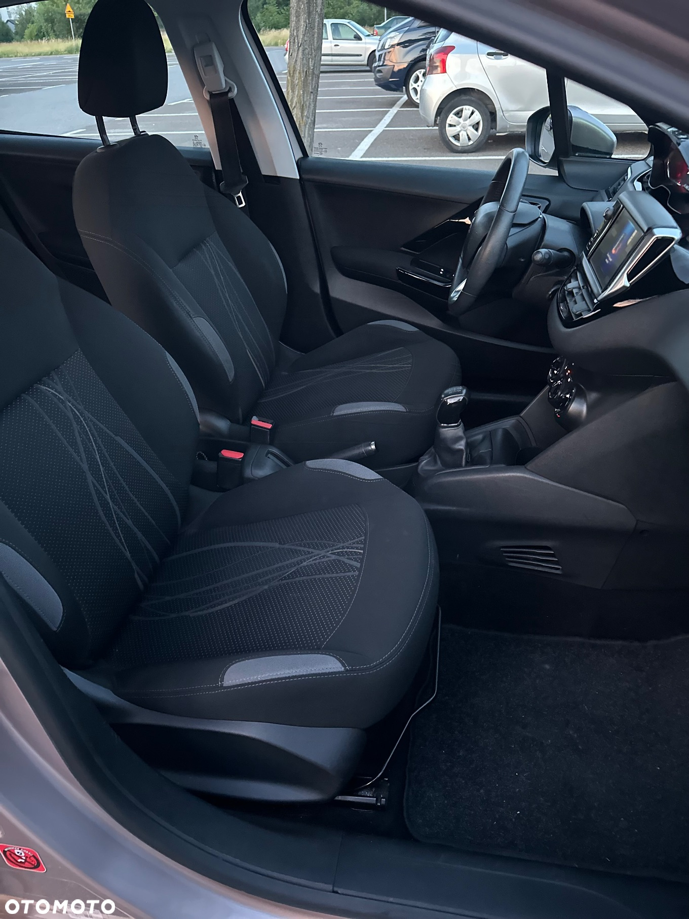 Peugeot 208 1.2 PureTech Active - 27