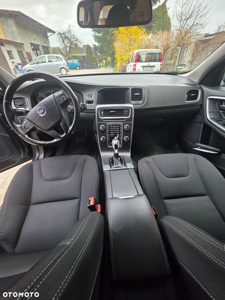 Volvo V60 - 11