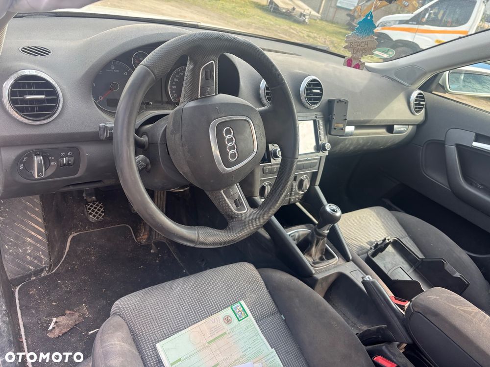 Audi A3 Sportback 2.0 TDI DPF quattro S line Sportpaket plus - 7