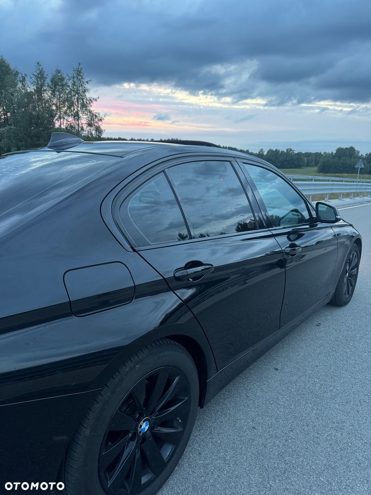 BMW Seria 3 - 2
