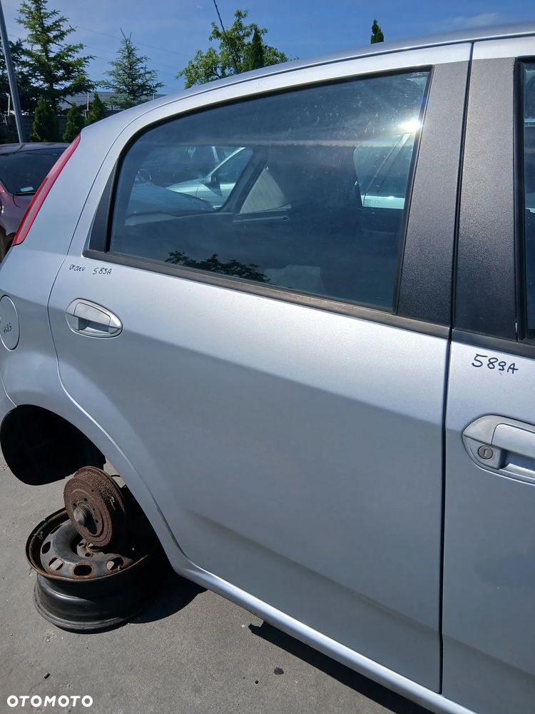 Fiat Grande Punto Drzwi Tył Tylne Prawe Lakier 589/A - 3