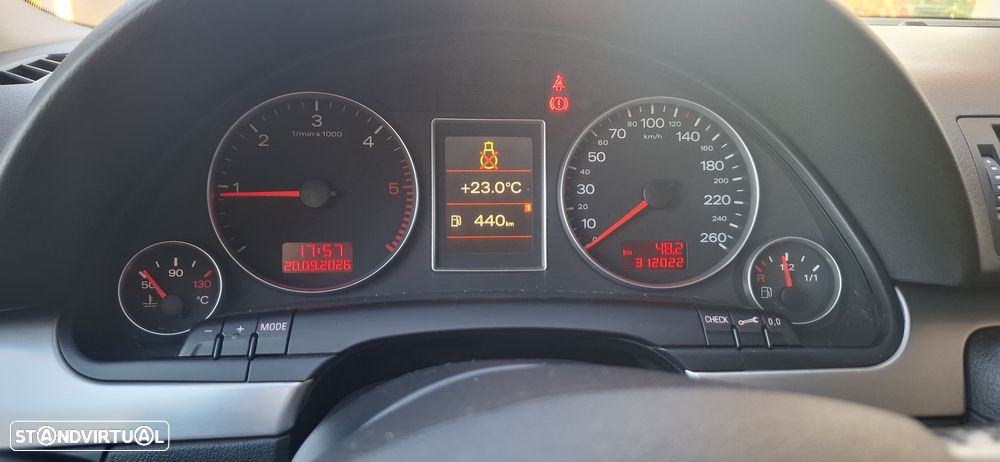 Audi A4 Avant 2.0 TDI - 2