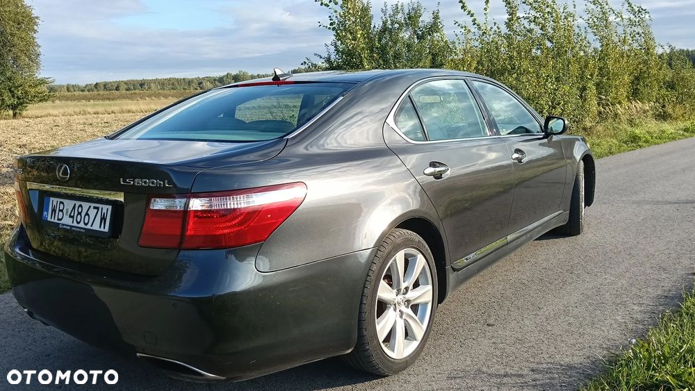 Lexus LS 600h L Prestige - 2