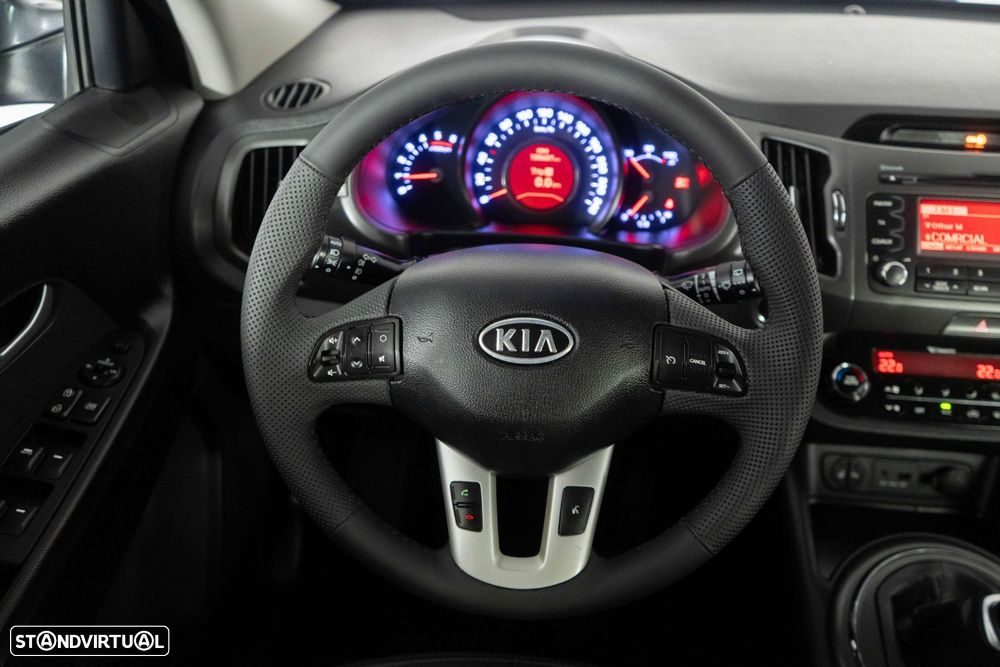 Kia Sportage 1.7 CRDI ISG More Edition - 24