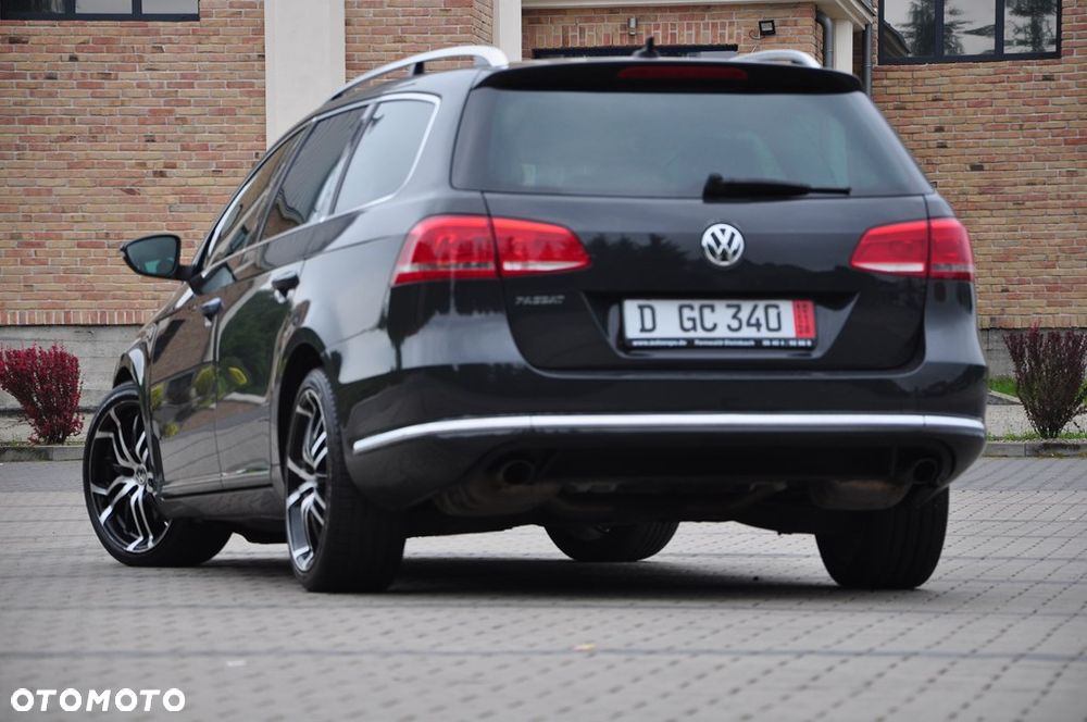 Volkswagen Passat Variant 2.0 TDI 4Motion DSG BlueMotion Tech Comfortline - 22