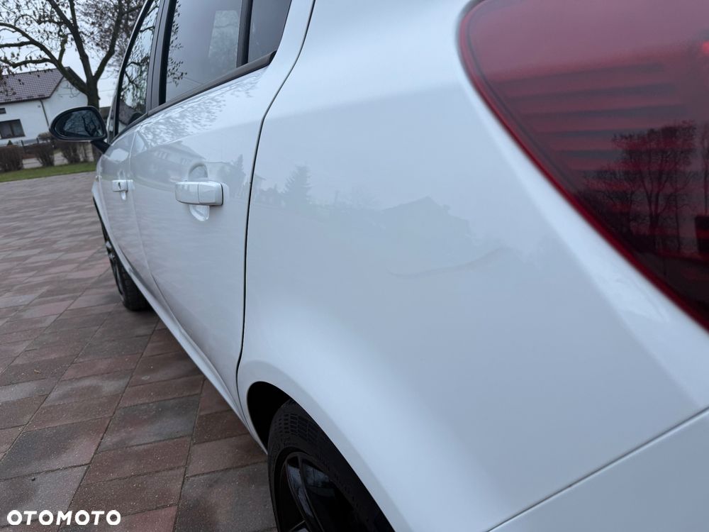 Opel Corsa 1.4 16V Color Elegance - 14