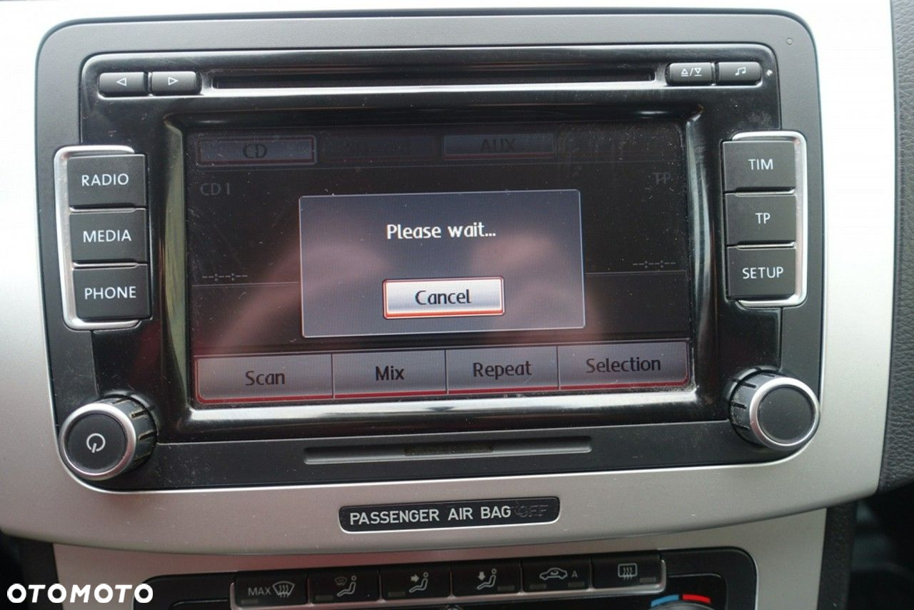 Volkswagen Passat - 29