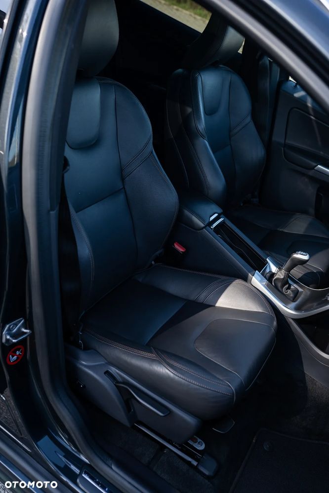 Volvo XC 60 D4 Summum - 27