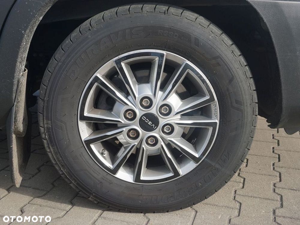 Iveco DAILY 35S18 - 16