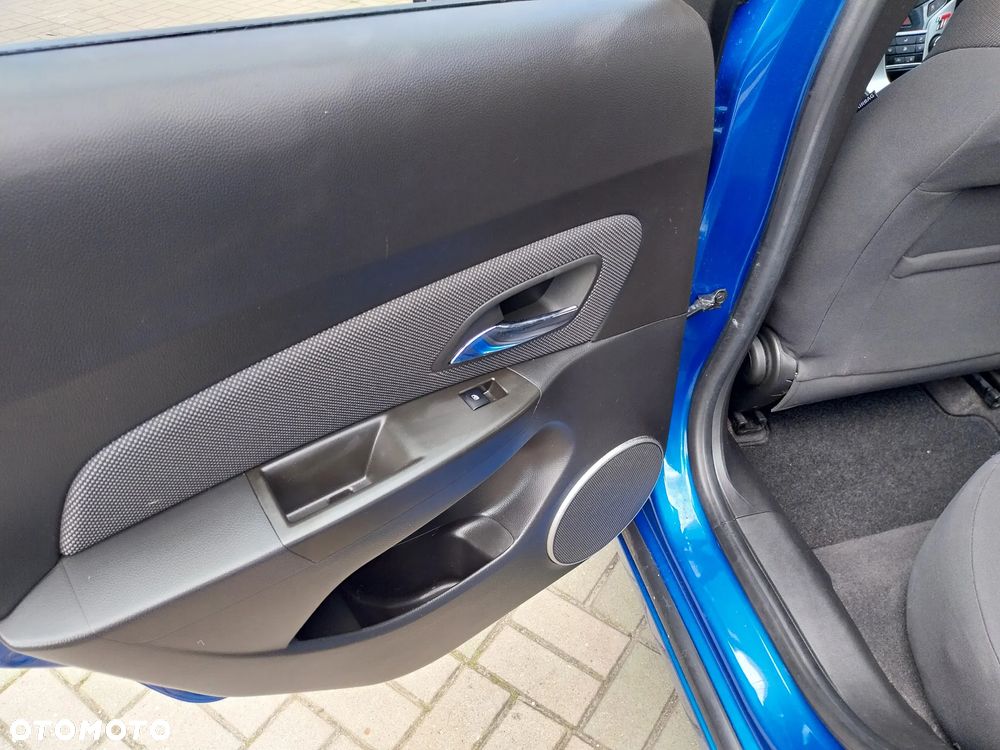 Chevrolet Cruze 1.8 LTZ - 16