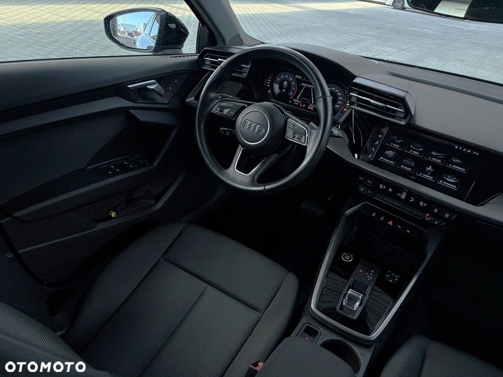 Audi A3 Sportback - 16