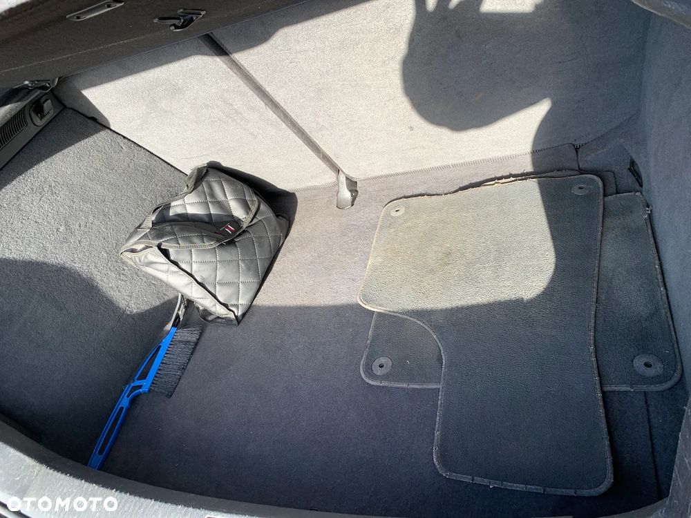 Audi A3 3-drzwiowe 2.0 FSI Attraction - 31