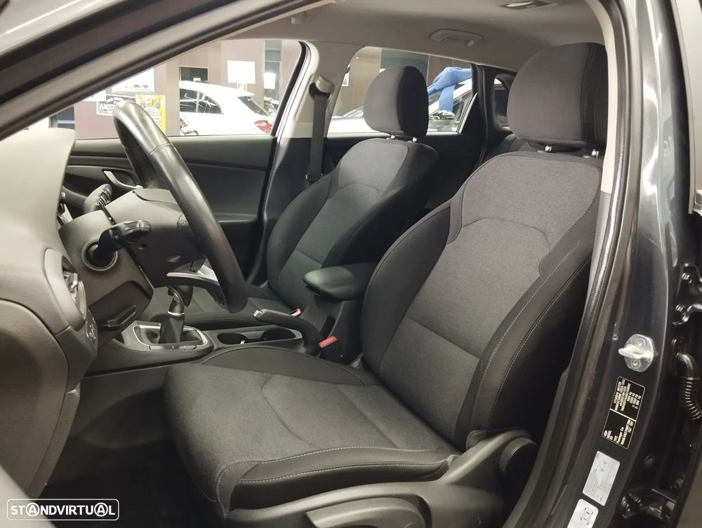 Hyundai i30 1.6 CRDI STyle - 17