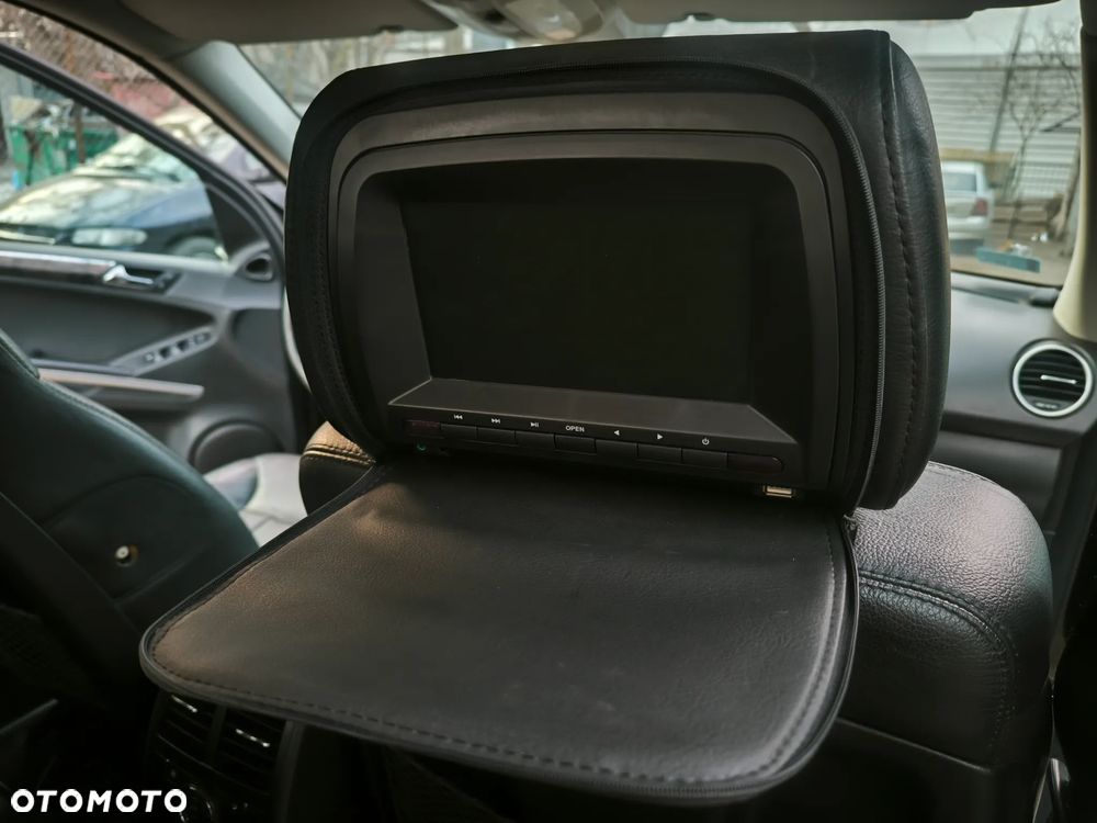 Mercedes-Benz ML - 7