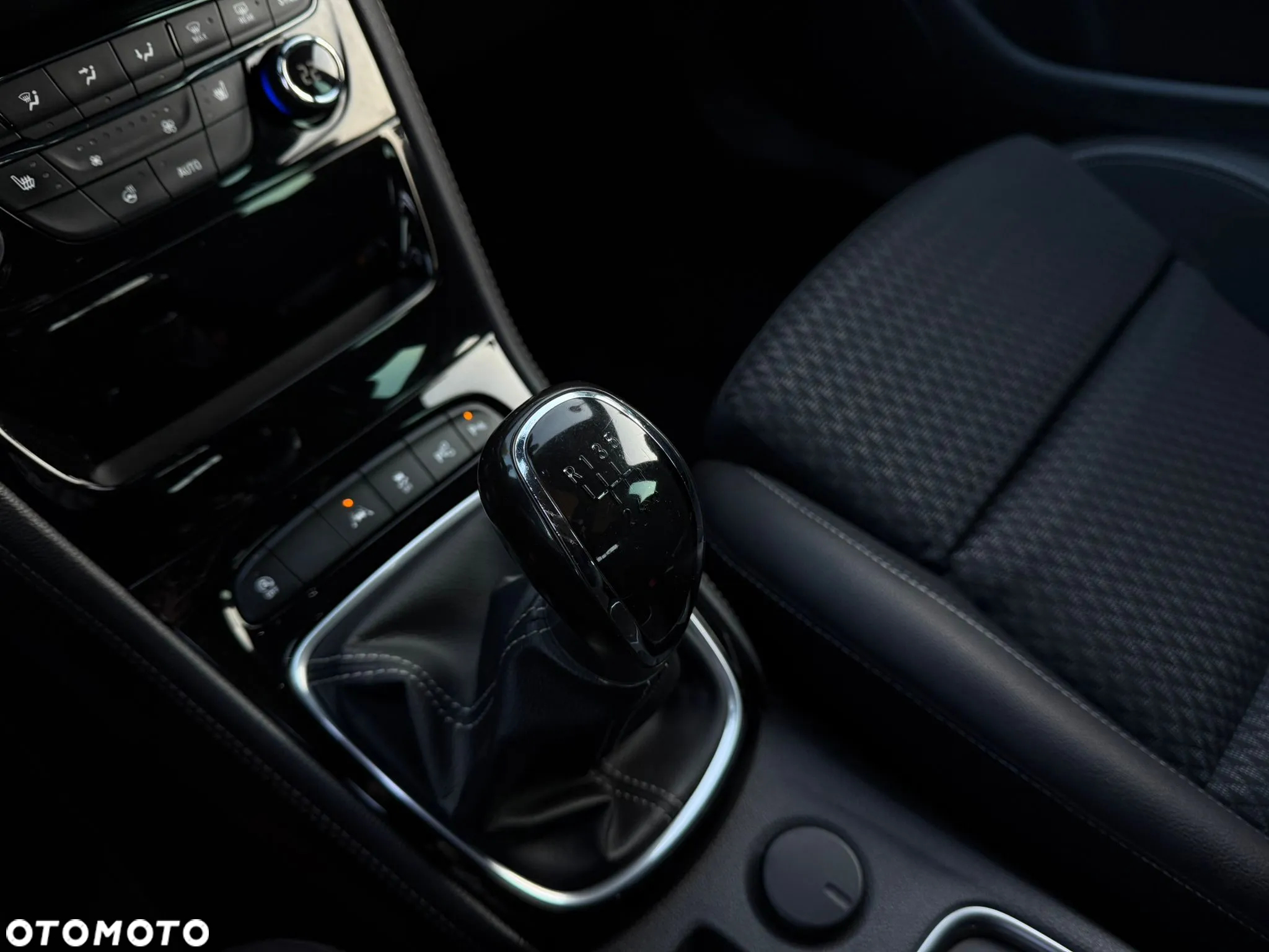 Opel Astra V 1.6 CDTI Elite S&S - 31