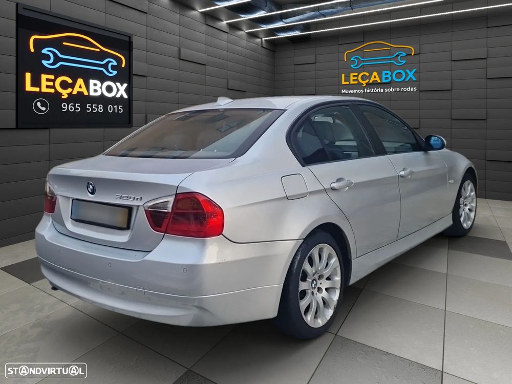 BMW 320 dA Exclusive - 3