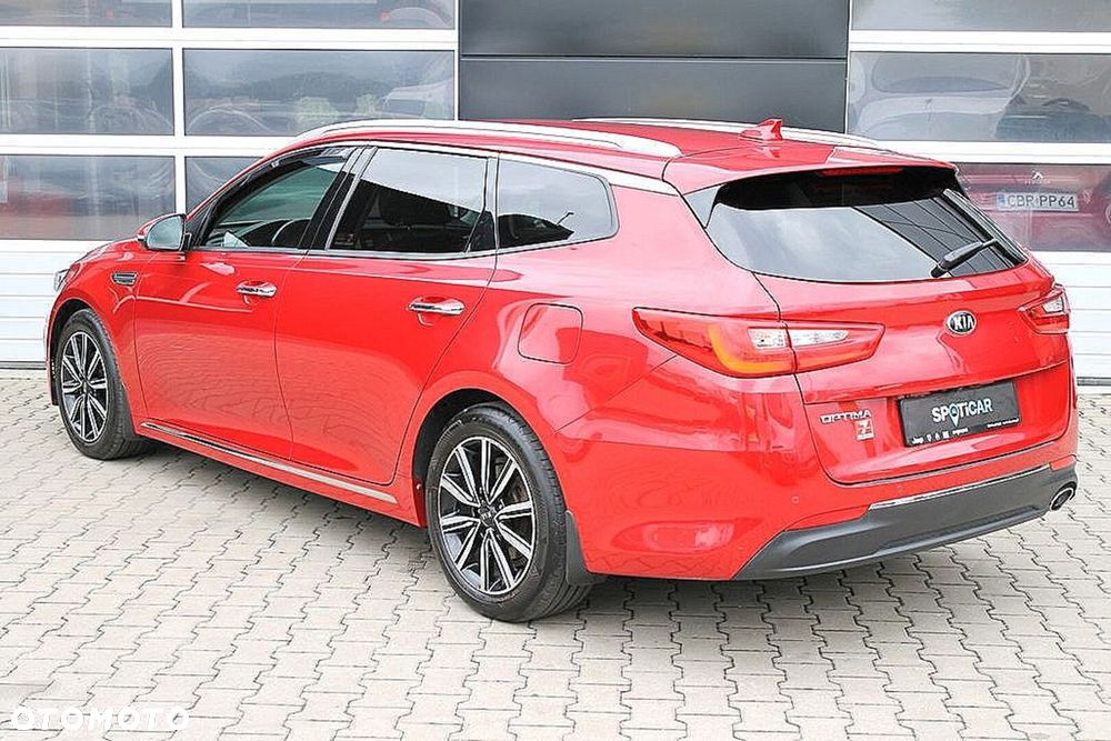 Kia Optima - 12
